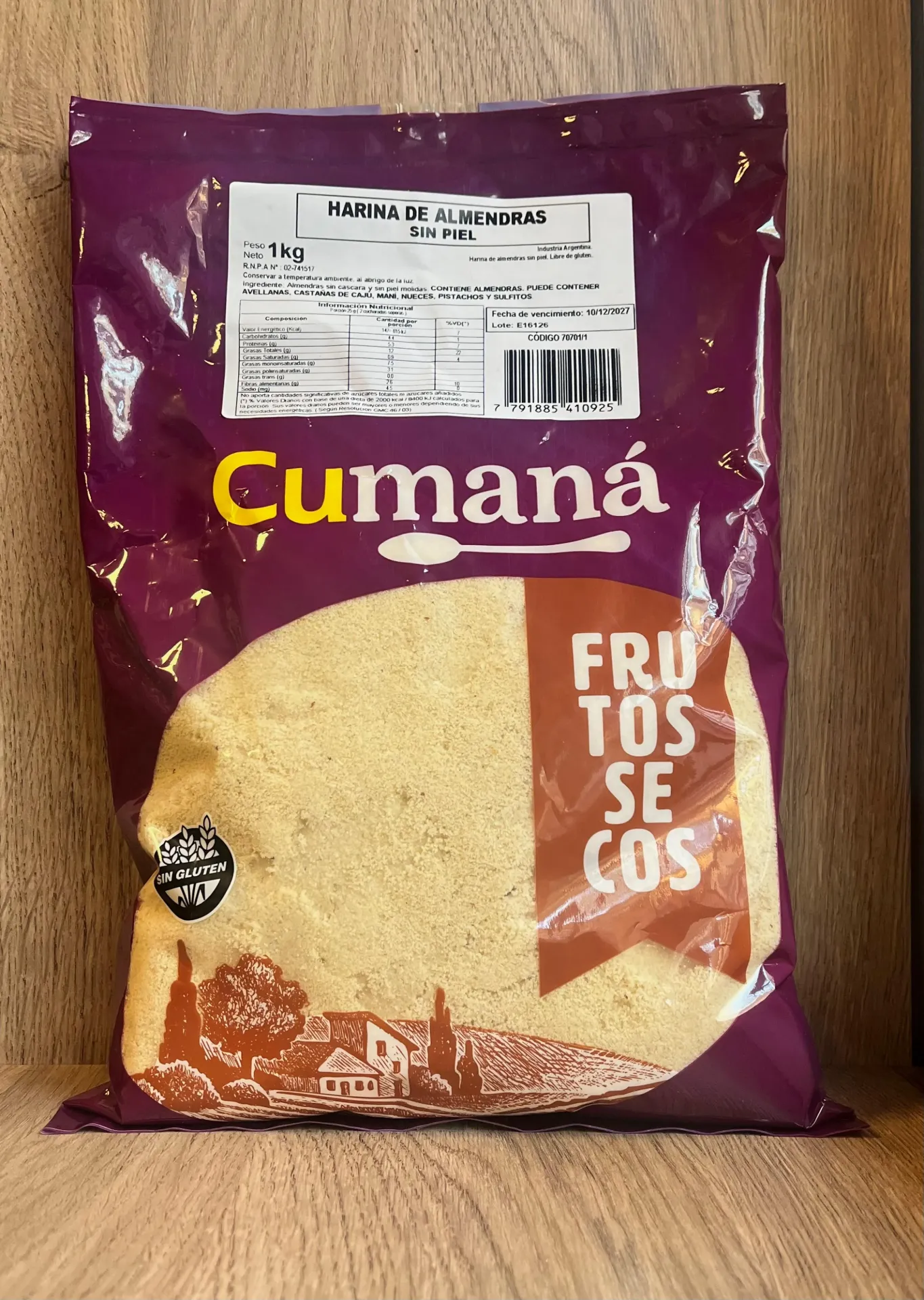 Harina de almendras SIN piel sin gluten 1 kg Cumana