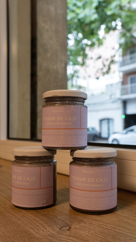 Yogur frutilla vegano sin gluten Nutrisau