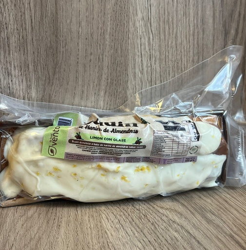 Budin keto de chocolate y glasé de limón Vento